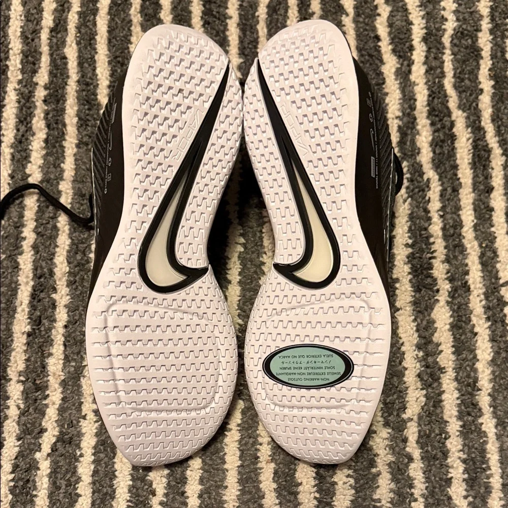 Women’s Nike Vapor 11 Tennis Court Shoes - Picture 7 of 9